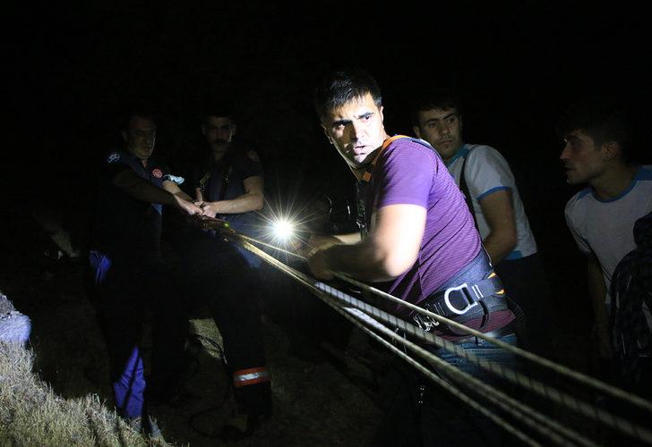 Uçurumun eşiğinde mahsur kaldı! Film gibi operasyon G4