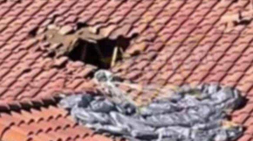 Akılalmaz olay! Paraşütü açılmadı, çatıyı delip mutfağa indi: Gördüğümüze inanamadık