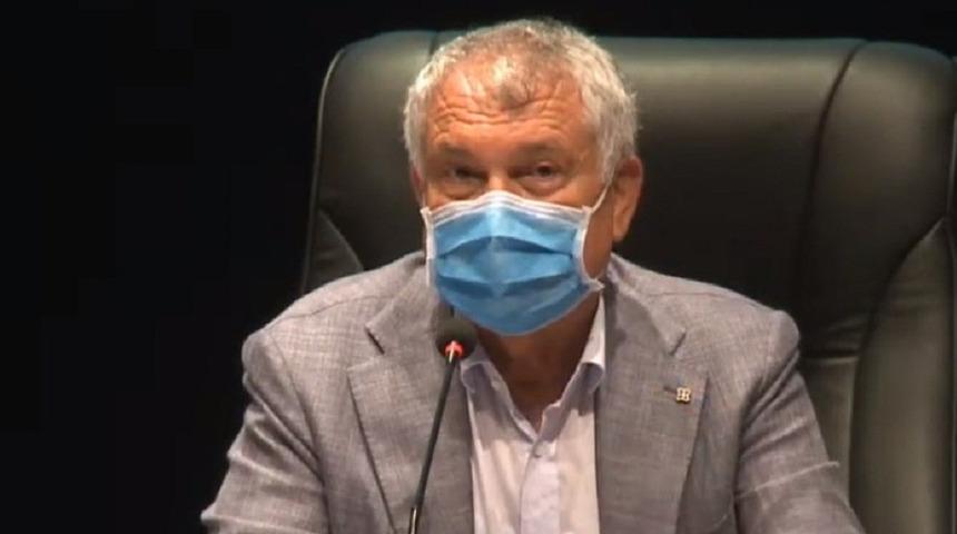 Adana Meclisi'nde "hain, hırsız" gerginliği