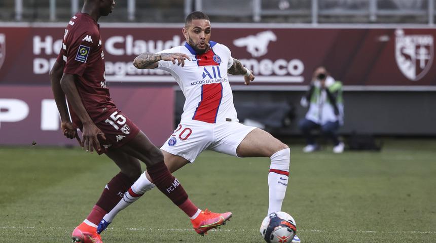 Galatasaray'a PSG'den sol bek: Kurzawa!