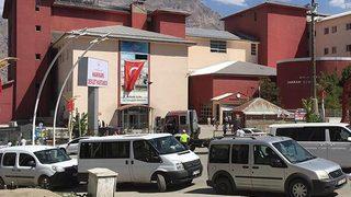 Son dakika: Hakkari'de silahlı saldırı! İl Emniyet Müdür Yardımcısı şehit oldu