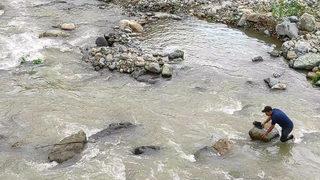 Kaza sonrası derede kaybolan 15 bin dolardan bini bulundu