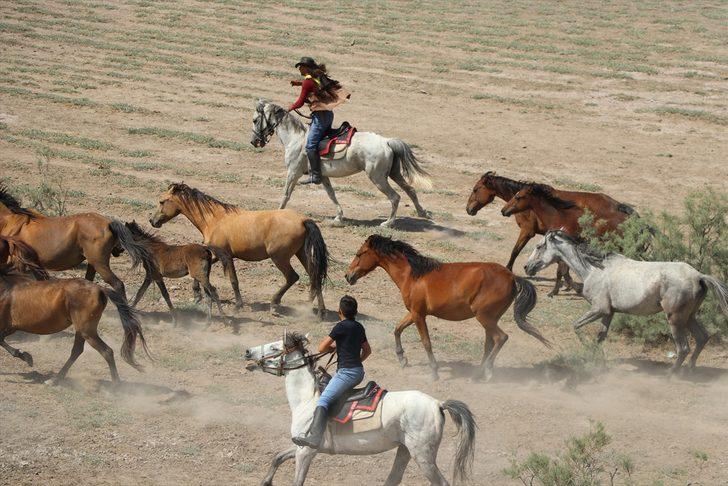 TBMM Küresel İklim Değişikliği Araştırma Komisyonu, Sultan Sazlığı'nda inceleme yaptı G2