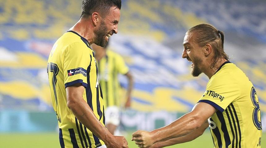 Fenerbahçe, Gökhan Gönül ile yolların ayrıldığını resmen açıkladı
