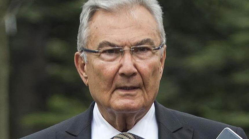 Deniz Baykal sessizliğini bozdu! Giydiği tişört dikkat çekti