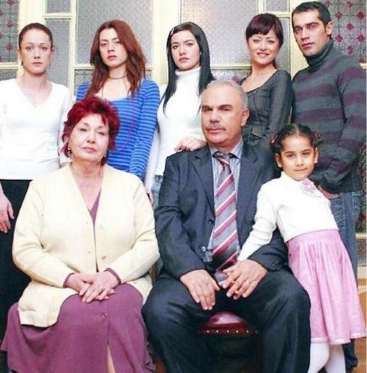 Yaprak Dökümü'nün Ayşe'si Şebnem Ceceli'yi görenler tanıyamadı: Çocuk yıldız şimdilerde kocaman genç bir kız oldu! G1