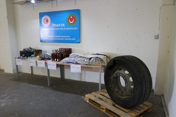 GÜNCELLEME - Kapıkule'de uyuşturucu ve hormon ilacı ele geçirildi G5