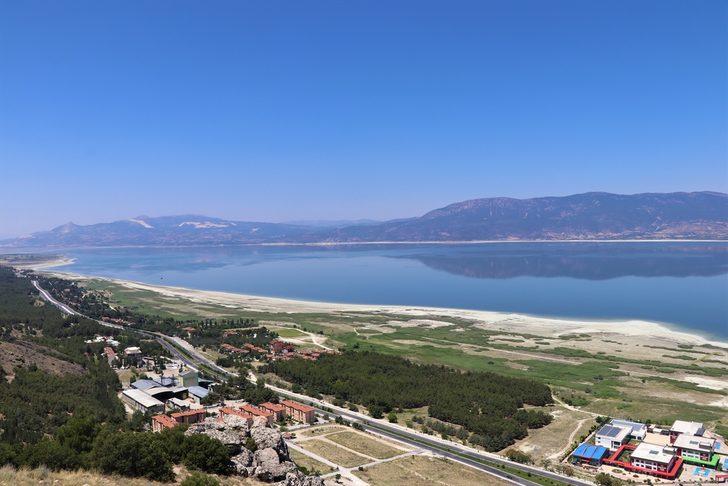 TBMM Küresel İklim Değişikliği Araştırma Komisyonu, Burdur Gölü'nde inceleme yaptı G2