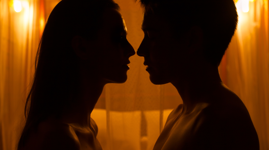 Kadınların en çok sorduğu soru! Erkeğiniz sizde seksi mi arıyor aşkı mı?