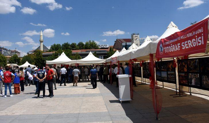 Kırşehir kent meydanında AA fotoğraflarının yer aldığı "15 Temmuz" sergisi açıldı G1
