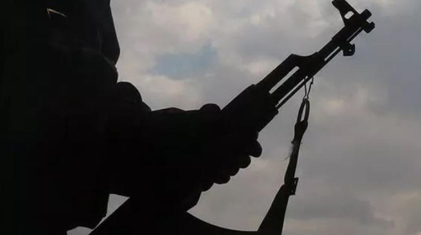 İkna çalışması sonucu 5 terörist teslim oldu