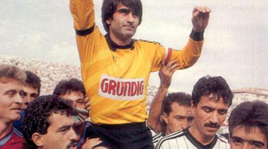 Kalede de efsaneydi! Milli takım teknik direktörü Şenol Güneş'in efsane rekoru hala göz kamaştırıyor...