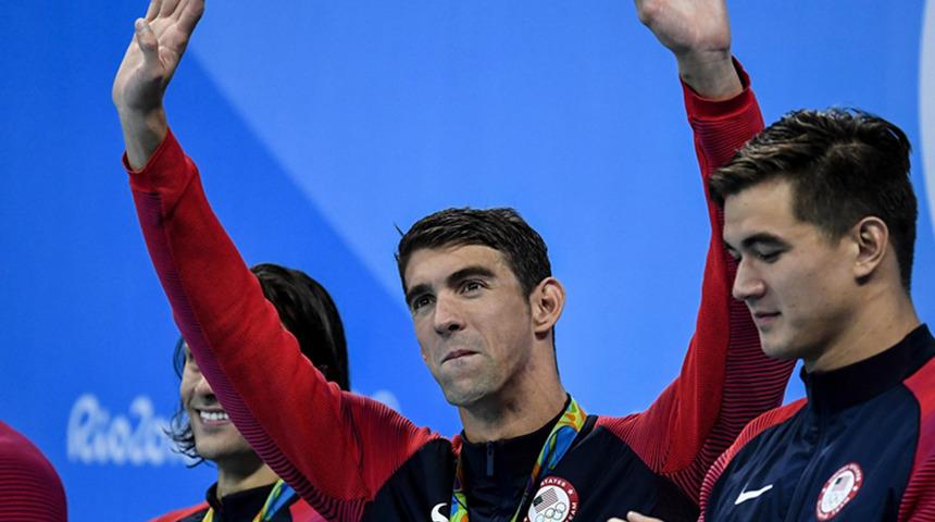 Yaz olimpiyatlarının kralı Michael Phelps
