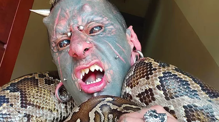 Toplumun iki yüzlülüğünü reddetmek için vücudunu bambaşka bir forma soktu! ‘Şeytan’ olarak anılıyor