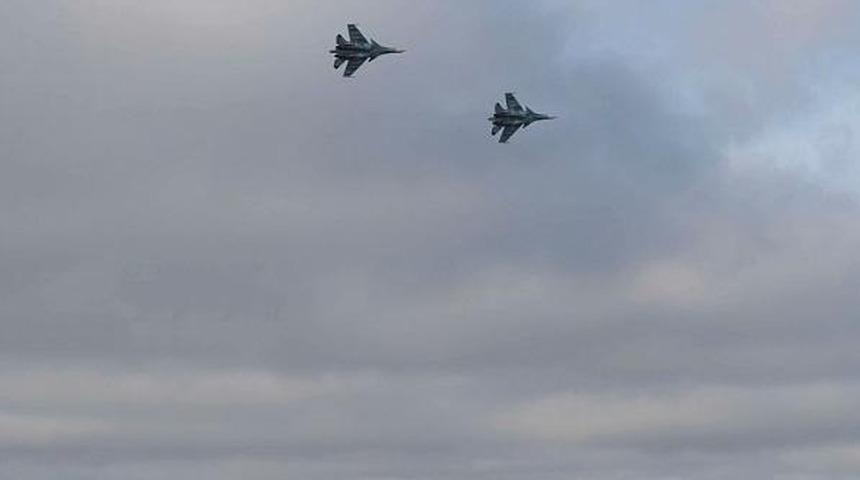 Havada tehlikeli gerginlik! Rus ve ABD savaş uçakları 2 kez karşı karşıya geldi