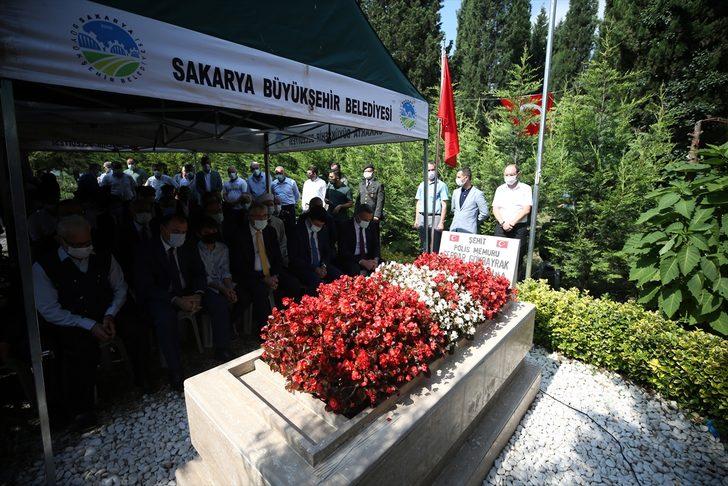 15 Temmuz şehitleri mezarları başında anıldı G2