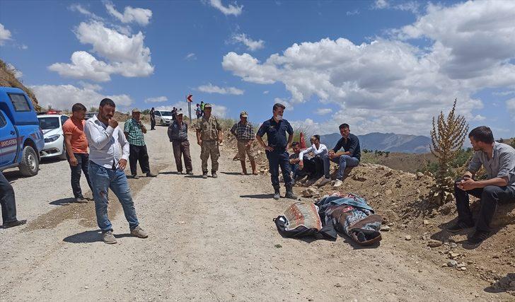 GÜNCELLEME - Kahramanmaraş'ta otomobil uçuruma devrildi: 3 ölü, 1 yaralı G3
