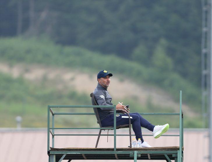 Vitor Pereira hazırlık maçını kuleden izledi G1