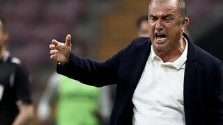 Fatih Terim çıldırdı, transferi veto etti!