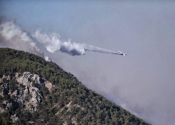 GÜNCELLEME - Mersin'de dün çıkan orman yangınına havadan ve karadan müdahale ediliyor G3