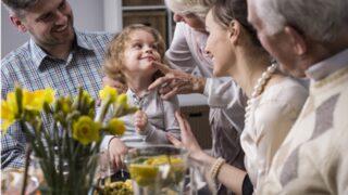 Bayram sofralarınızı renklendirecek gözalıcı sofra takımları