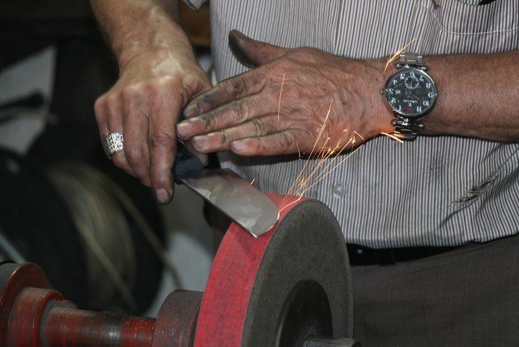 Bıçak ustaları Kurban Bayramı öncesi ateş başında yoğun mesaide G1