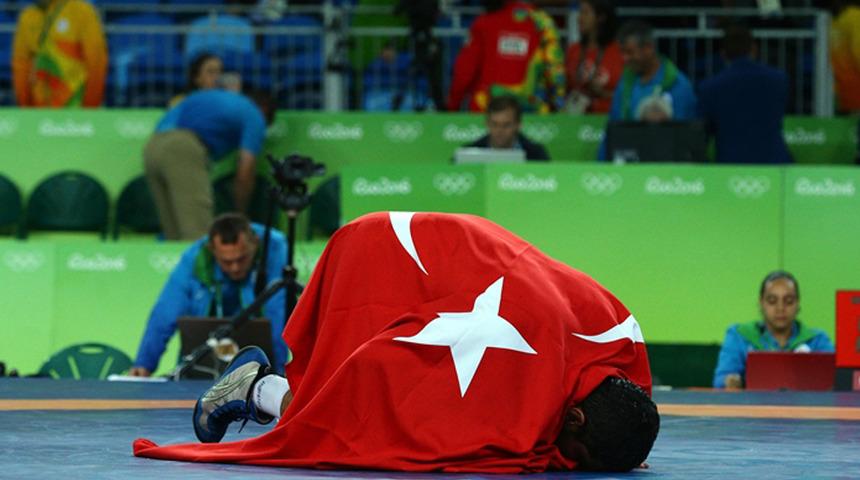  Türkiye'yi olimpiyatlarda taşıyan branş: Güreş