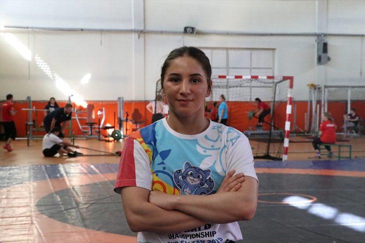 Genç kadın güreşçilerin hedefi dünya şampiyonluğu G5