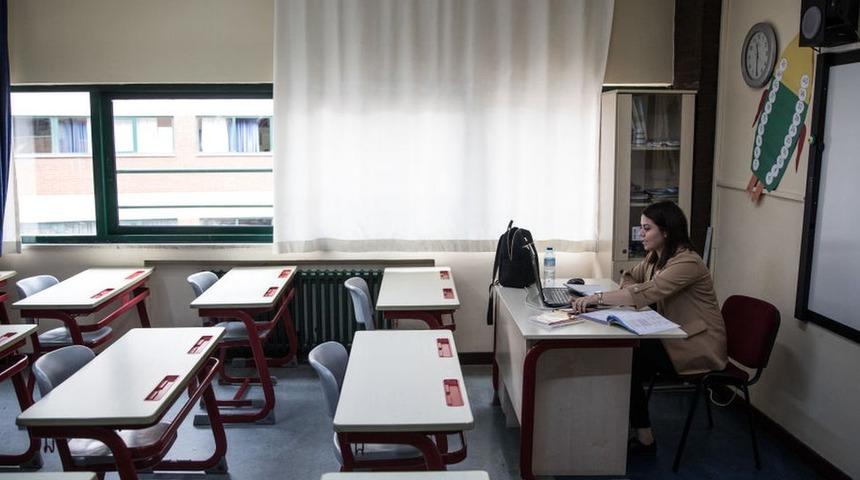 Atanmayı bekleyen öğretmenler için zaman daralıyor: 'Geleceğimizi çaldılar'