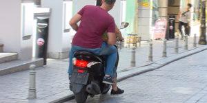 Gasp&ccedil;ılara direnen &ccedil;alışanlarına 10'ar bin dolar &ouml;d&uuml;l verdi