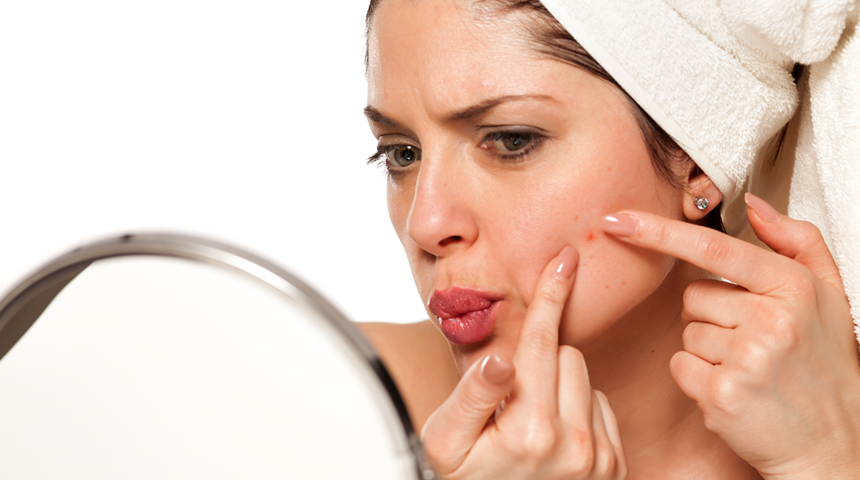 Ergenlikte akne sorununun nedenleri nelerdir?