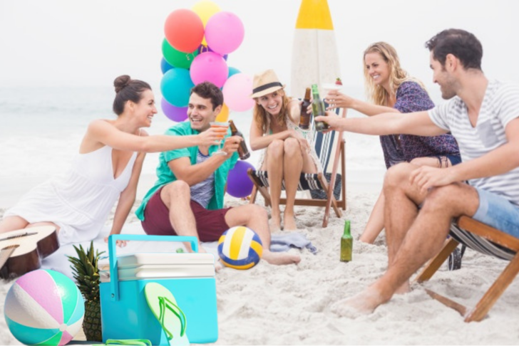 Plajların ve pikniklerin vazgeçilmezi kaliteli portatif buzdolapları