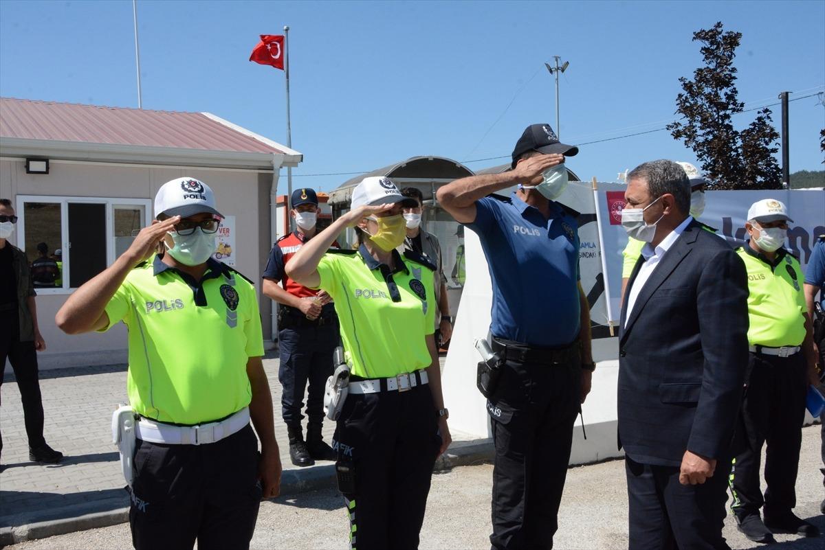 Balıkesir Valisi Hasan Şıldak, Kurban Bayramı &ouml;ncesinde trafik denetimlerine katıldı: