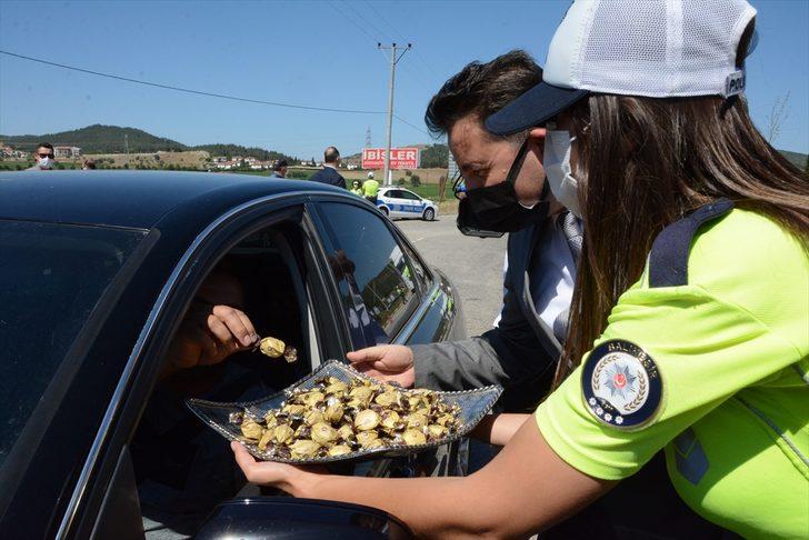 Balıkesir Valisi Hasan Şıldak, Kurban Bayramı öncesinde trafik denetimlerine katıldı: G2