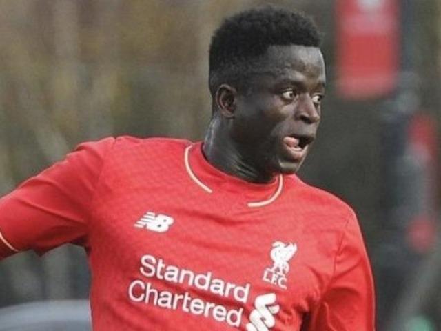 Menemenspor, Liverpool'da yetişen oyuncuyu kaptı