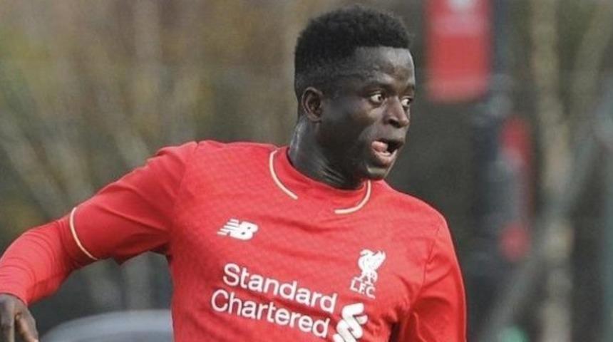 Menemenspor, Liverpool'da yetişen oyuncuyu kaptı