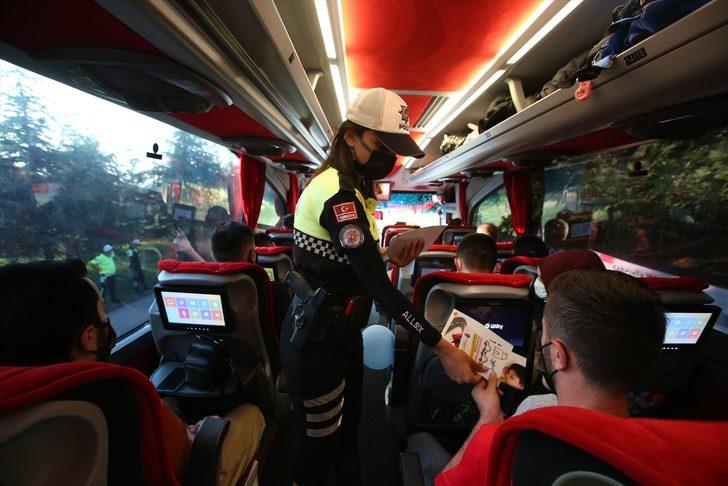 Bursa Şehirlerarası Otobüs Terminali'nde bayram öncesi yoğunluk yaşanıyor G5