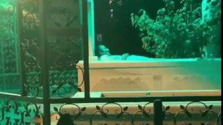 Akılalmaz olay! Yatır benim dedi, içine girip yattı