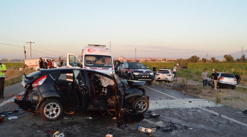 Aksaray'da zincirleme kaza: 4 kişi hayatını kaybetti