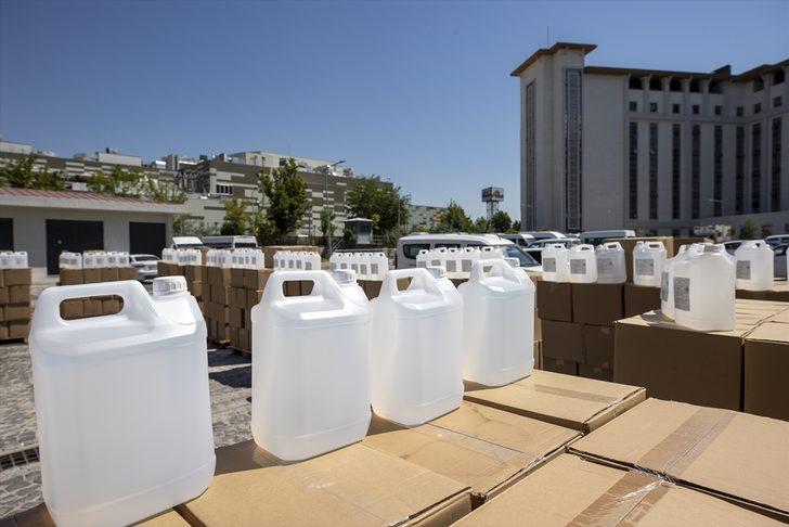 Ankara'daki sahte içki operasyonunda 12 bin litre etil alkol ele geçirildi G3