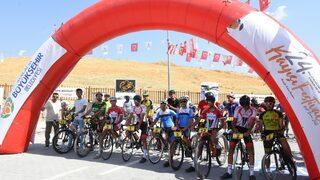 Arslantepe UNESCO Yolunda Bisiklet Yarışı, Malatya'da yapıldı