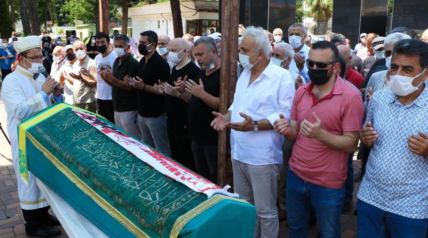 Samsunspor eski yöneticisi Tarık Darende son yolculuğuna uğurlandı