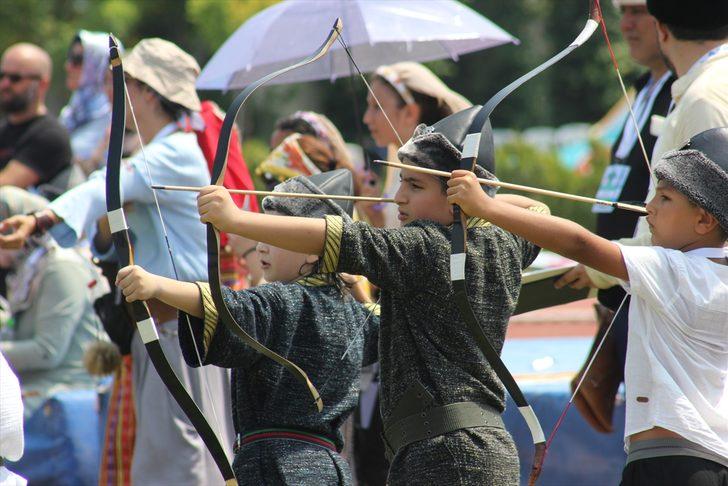 Osmaniye'de, geleneksel okçuluğun Açık Hava Şampiyonası sıralama atışları yapıldı G1