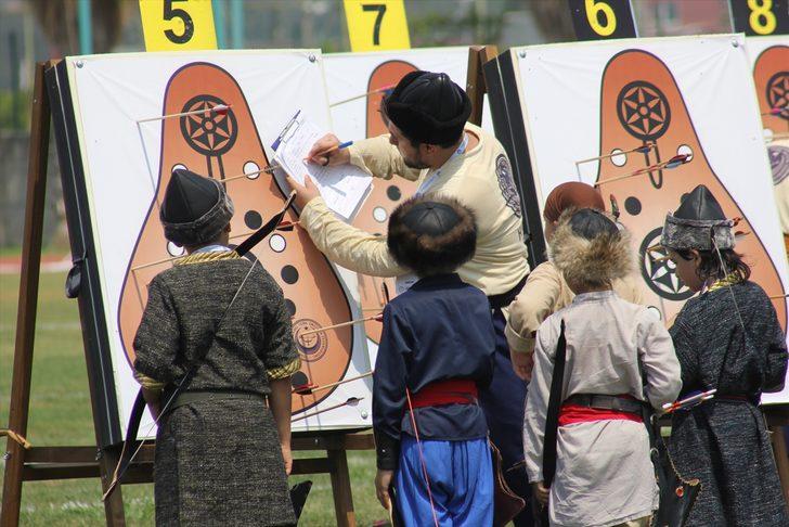Osmaniye'de, geleneksel okçuluğun Açık Hava Şampiyonası sıralama atışları yapıldı G2