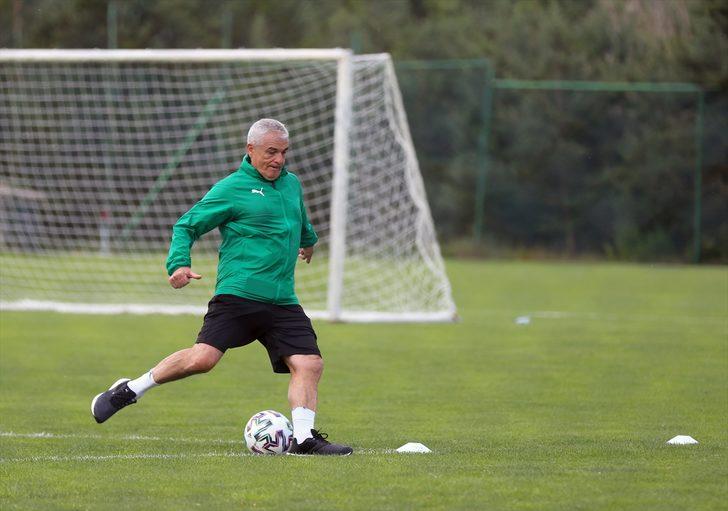 Sivasspor Teknik Direktörü Rıza Çalımbay'dan Petrocub yorumu: G3