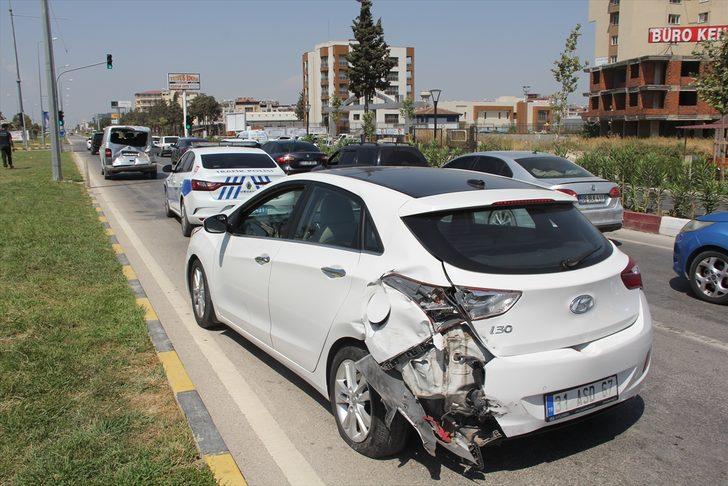 Hatay'da 7 aracın karıştığı trafik kazasında 3 kişi yaralandı G2