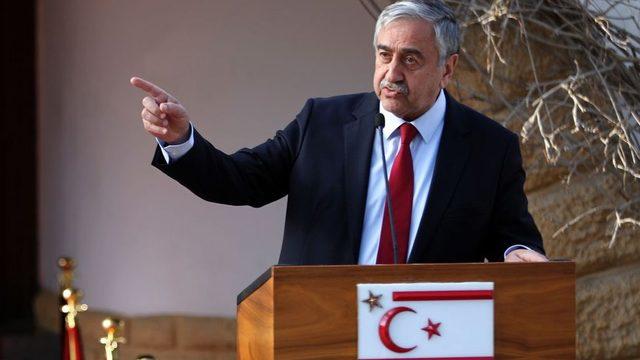 Eski Kuzey Kıbrıs Cumhurbaşkanı Mustafa Akıncı, Türkiye'nin seçimlere müdahale ettiğini öne sürmüştü.