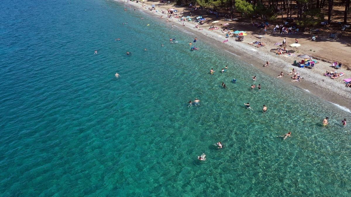 Kuşadası ve Didim sahillerinde bayram hareketliliği