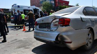 Adana'da otomobille çarpışan motosikletteki 2 yunus polisi yaralandı
