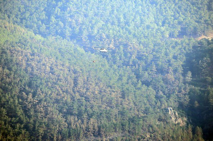 GÜNCELLEME - Mersin'de kontrol altına alınan orman yangını bölgesinde soğutma çalışmaları sürüyor G1